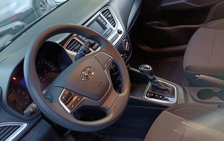 Hyundai Solaris II рестайлинг, 2021 год, 1 378 000 рублей, 10 фотография