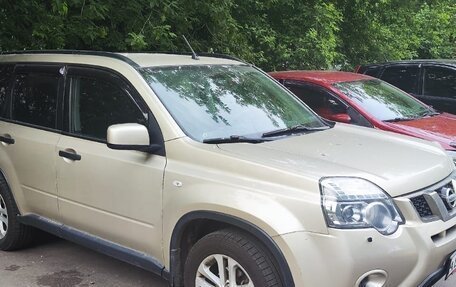 Nissan X-Trail, 2011 год, 900 000 рублей, 2 фотография
