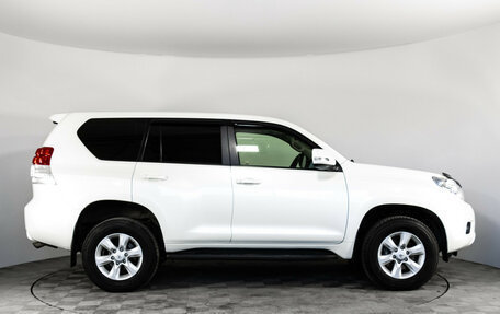 Toyota Land Cruiser Prado 150 рестайлинг 2, 2013 год, 2 899 000 рублей, 4 фотография