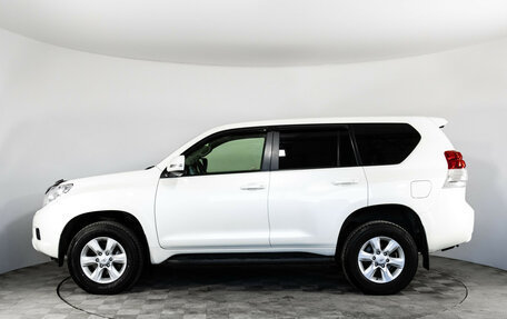 Toyota Land Cruiser Prado 150 рестайлинг 2, 2013 год, 2 899 000 рублей, 8 фотография