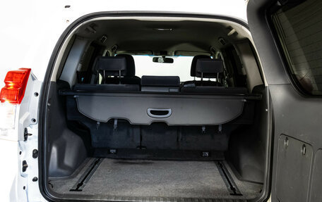 Toyota Land Cruiser Prado 150 рестайлинг 2, 2013 год, 2 899 000 рублей, 19 фотография