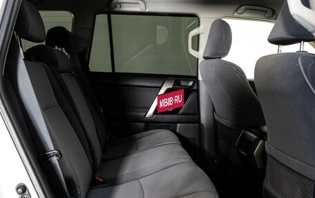 Toyota Land Cruiser Prado 150 рестайлинг 2, 2013 год, 2 899 000 рублей, 16 фотография