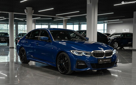 BMW 3 серия, 2019 год, 3 950 000 рублей, 2 фотография