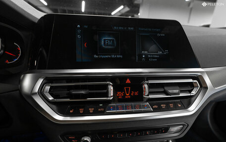 BMW 3 серия, 2019 год, 3 950 000 рублей, 15 фотография