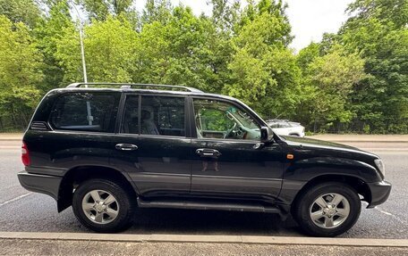 Toyota Land Cruiser 100 рестайлинг 2, 2003 год, 2 600 000 рублей, 7 фотография