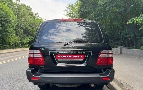 Toyota Land Cruiser 100 рестайлинг 2, 2003 год, 2 600 000 рублей, 5 фотография