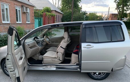 Toyota Raum II, 2004 год, 600 000 рублей, 6 фотография