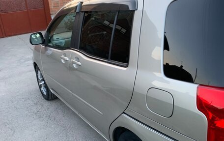 Toyota Raum II, 2004 год, 600 000 рублей, 5 фотография