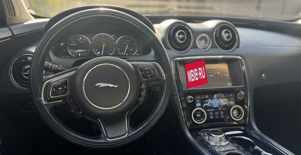 Jaguar XJ IV (X351), 2010 год, 1 795 000 рублей, 9 фотография