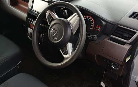 Toyota Roomy I, 2017 год, 1 220 000 рублей, 8 фотография