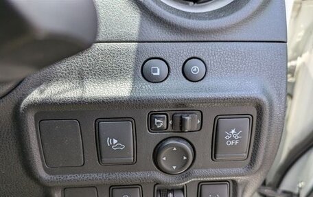 Nissan Note II рестайлинг, 2019 год, 990 000 рублей, 36 фотография