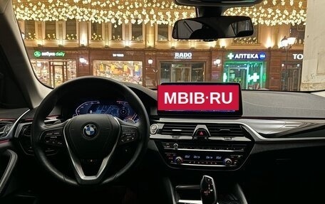 BMW 5 серия, 2021 год, 2 995 000 рублей, 16 фотография