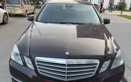 Mercedes-Benz E-Класс, 2012 год, 1 650 000 рублей, 2 фотография