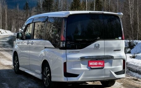 Honda Stepwgn IV, 2017 год, 2 250 000 рублей, 9 фотография