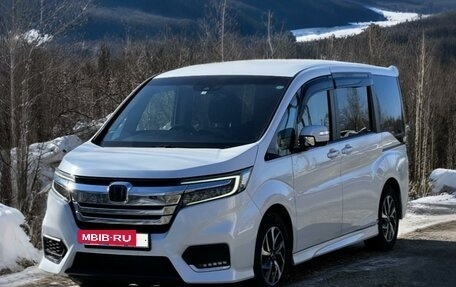 Honda Stepwgn IV, 2017 год, 2 250 000 рублей, 14 фотография