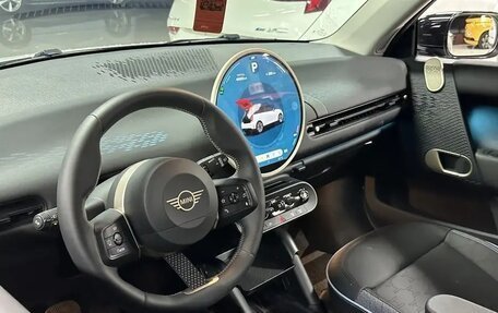MINI Hatch, 2024 год, 2 600 000 рублей, 11 фотография