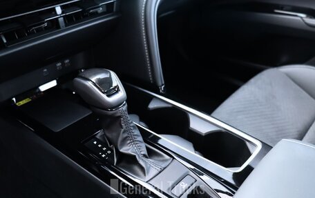 Toyota Camry, 2024 год, 4 499 000 рублей, 20 фотография