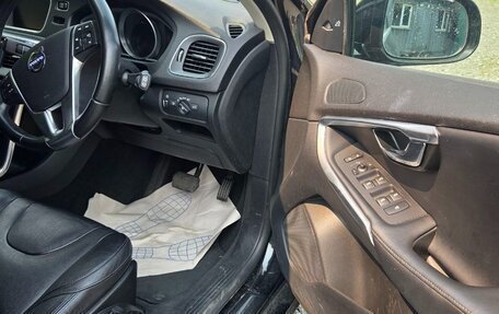 Volvo V40 II рестайлинг, 2014 год, 831 199 рублей, 18 фотография