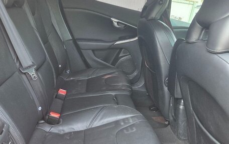 Volvo V40 II рестайлинг, 2014 год, 831 199 рублей, 21 фотография