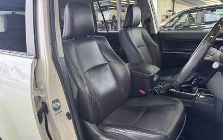 Toyota Land Cruiser Prado 150 рестайлинг 2, 2021 год, 3 522 123 рублей, 4 фотография
