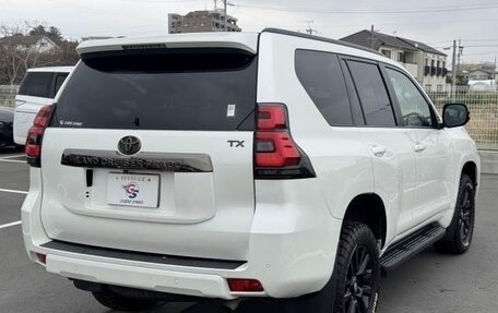 Toyota Land Cruiser Prado 150 рестайлинг 2, 2021 год, 3 522 123 рублей, 13 фотография
