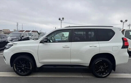 Toyota Land Cruiser Prado 150 рестайлинг 2, 2021 год, 3 522 123 рублей, 18 фотография