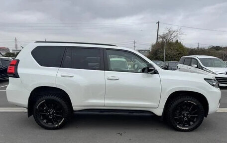 Toyota Land Cruiser Prado 150 рестайлинг 2, 2021 год, 3 522 123 рублей, 21 фотография