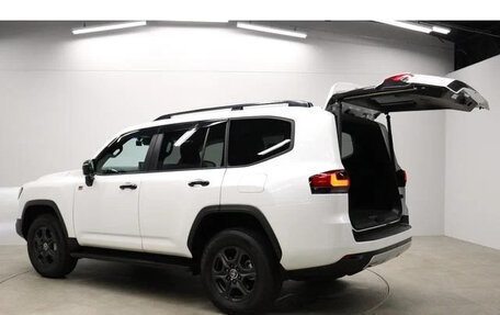 Toyota Land Cruiser, 2022 год, 9 502 123 рублей, 7 фотография