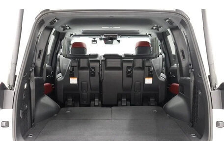 Toyota Land Cruiser, 2022 год, 9 502 123 рублей, 12 фотография