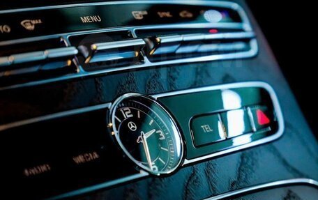 Mercedes-Benz E-Класс, 2018 год, 2 999 999 рублей, 5 фотография