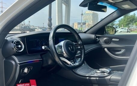 Mercedes-Benz E-Класс, 2018 год, 2 999 999 рублей, 10 фотография