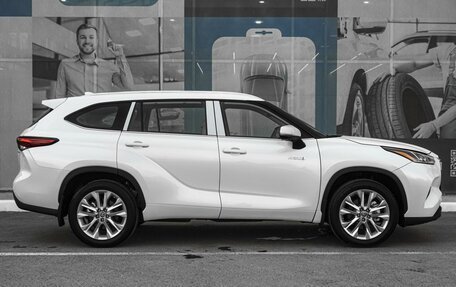 Toyota Highlander, 2022 год, 6 249 000 рублей, 5 фотография