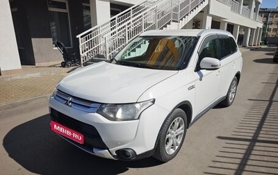 Mitsubishi Outlander III рестайлинг 3, 2014 год, 1 200 000 рублей, 1 фотография