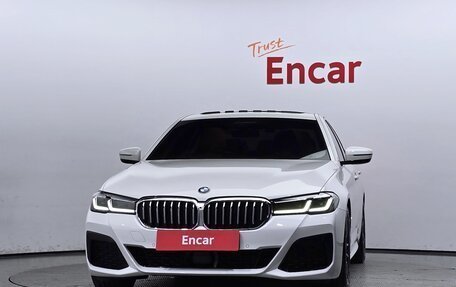 BMW 5 серия, 2022 год, 3 700 000 рублей, 3 фотография