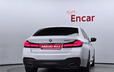 BMW 5 серия, 2022 год, 3 700 000 рублей, 2 фотография