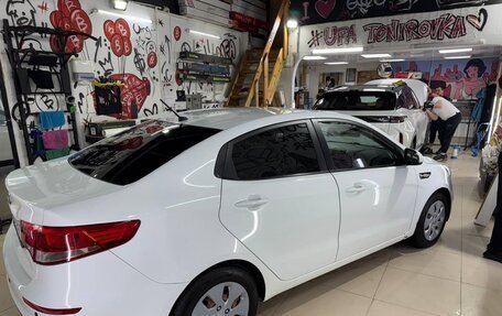 KIA Rio III рестайлинг, 2016 год, 950 000 рублей, 4 фотография