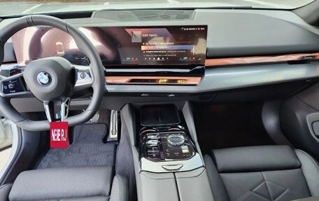 BMW 5 серия, 2024 год, 6 800 548 рублей, 7 фотография