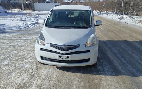 Toyota Ractis I, 2008 год, 650 000 рублей, 1 фотография