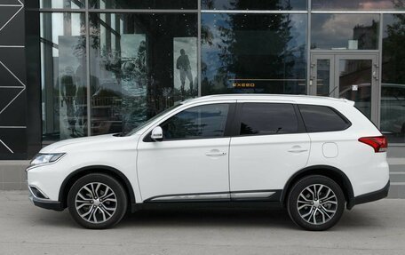 Mitsubishi Outlander III рестайлинг 3, 2015 год, 1 750 000 рублей, 8 фотография