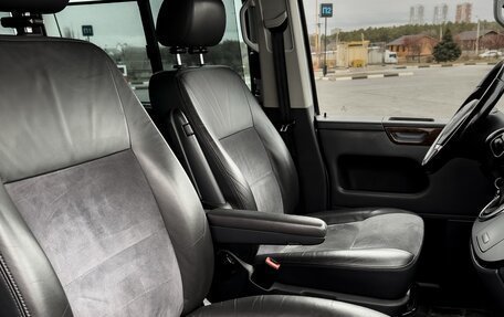 Volkswagen Multivan T5, 2010 год, 2 140 000 рублей, 12 фотография