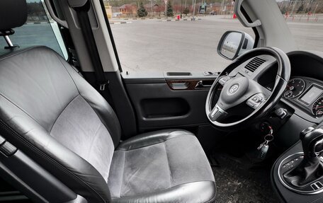 Volkswagen Multivan T5, 2010 год, 2 140 000 рублей, 17 фотография