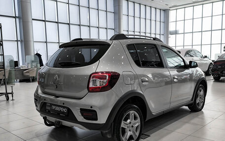 Renault Sandero II рестайлинг, 2020 год, 990 000 рублей, 6 фотография