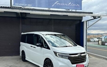 Honda Stepwgn IV, 2021 год, 1 930 000 рублей, 1 фотография