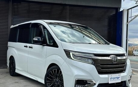 Honda Stepwgn IV, 2021 год, 1 930 000 рублей, 3 фотография