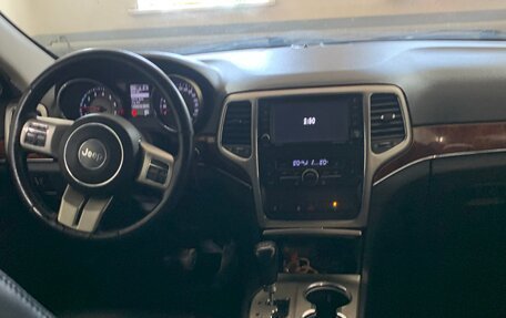 Jeep Grand Cherokee, 2012 год, 2 000 000 рублей, 13 фотография