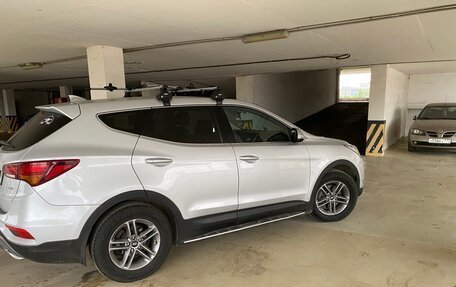 Hyundai Santa Fe III рестайлинг, 2018 год, 2 200 000 рублей, 3 фотография