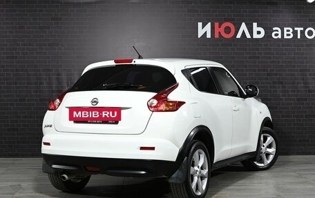 Nissan Juke II, 2011 год, 1 050 000 рублей, 7 фотография