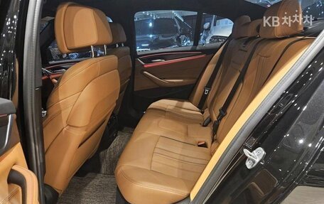 BMW 5 серия, 2021 год, 3 600 000 рублей, 8 фотография