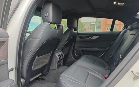 Jaguar XE I рестайлинг, 2021 год, 2 315 011 рублей, 10 фотография