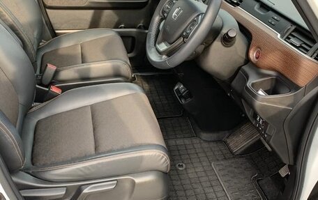 Honda Freed II, 2022 год, 1 373 000 рублей, 10 фотография
